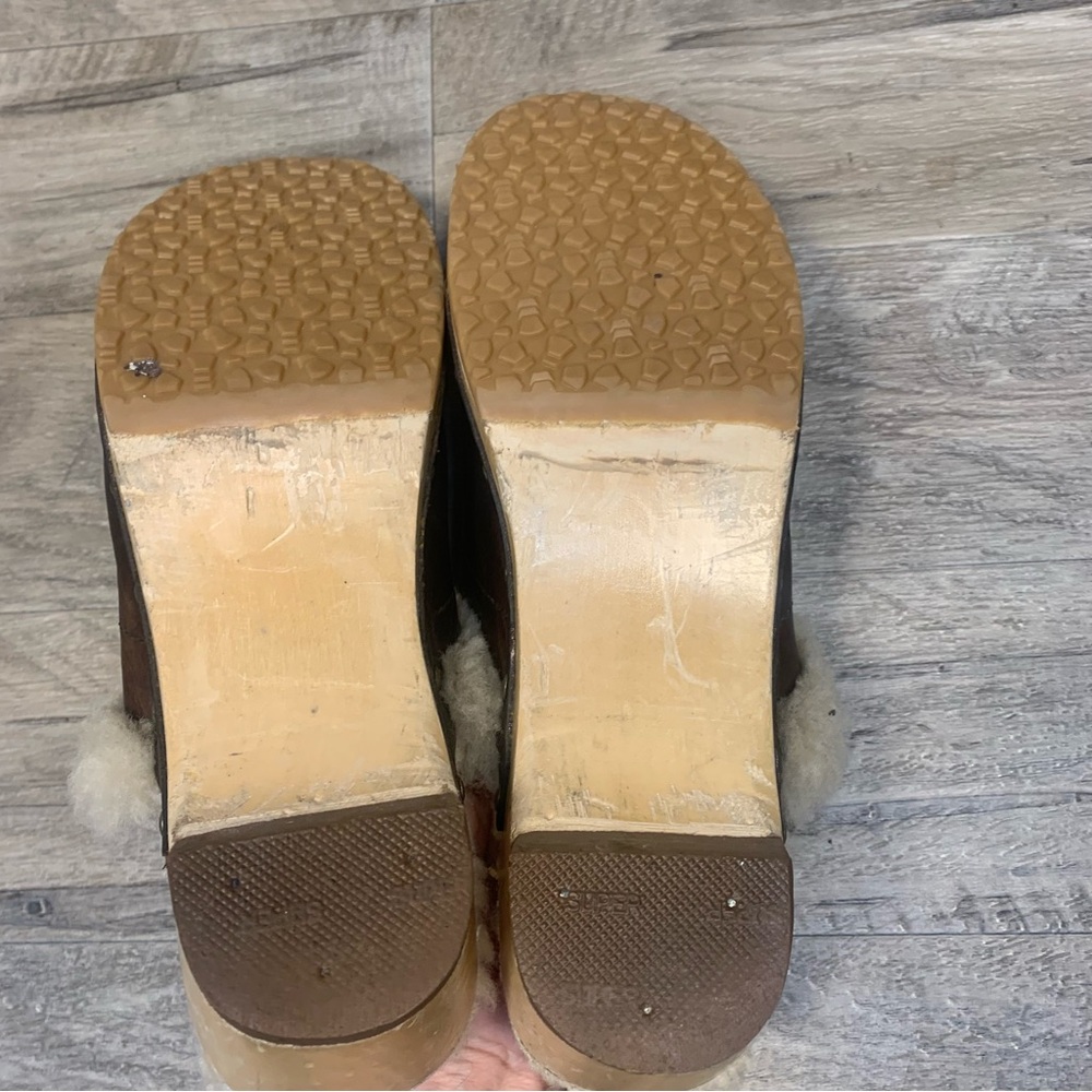 UGG Leather Kalie Clogs Sheepskin Slip On Shoes Slippers - Picture 11 of 12
